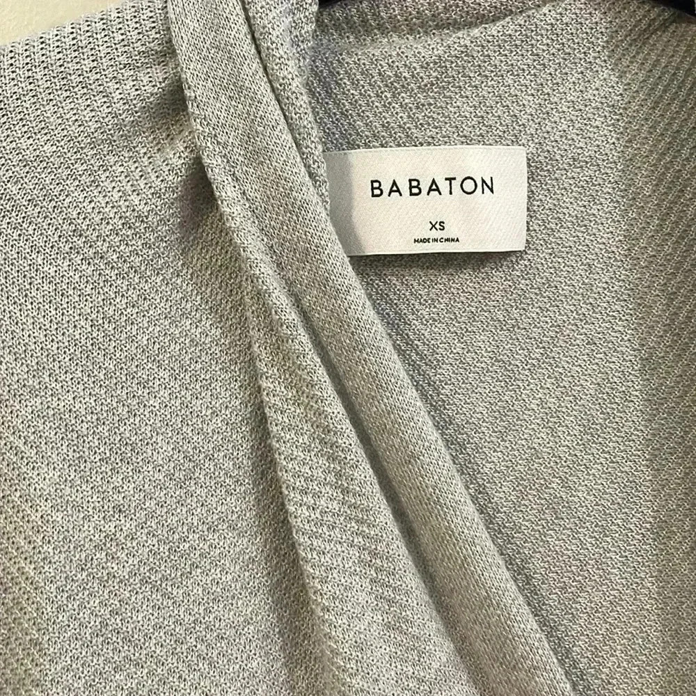 [S]Aritzia Babaton Baldrick Silk Modal Poly Blend Light  Gray Knit Open Cardigan - Picture 3 of 7